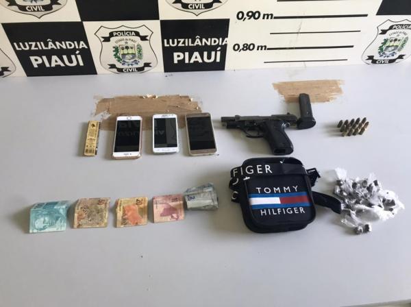 Polícia apreende revólver com adolescentes de 13 e 15 anos em operação contra o tráfico de drogas no Piauí.(Imagem:Polícia Civil/ Luzilândia)