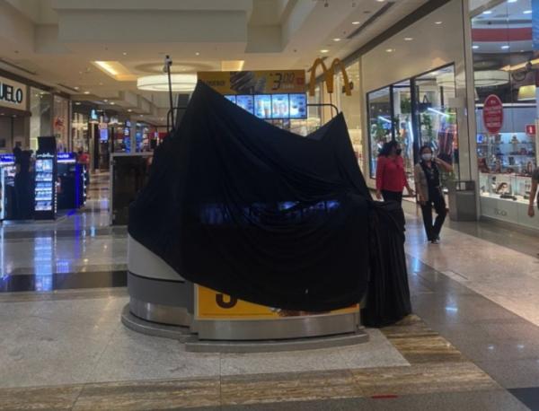 Vigilância Sanitária notifica quiosque de sorvetes com baratas em shopping de Teresina(Imagem:Reprodução)