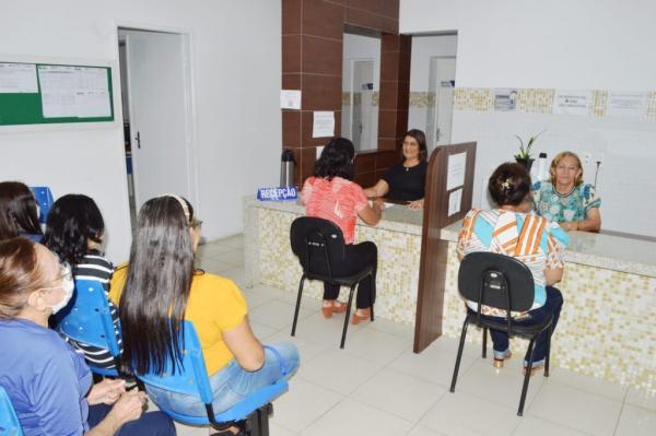 O Sine-PI tamb&eacute;m oferece gratuitamente servi&ccedil;os como a emiss&atilde;o da Carteira de Trabalho Digital, orienta&ccedil;&atilde;o profissional e habilita&ccedil;&atilde;o ao seguro-desemprego.(Imagem:Ascom Setre/Sine)