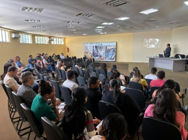 Controladoria de Floriano promove capacita&ccedil;&atilde;o para fiscais de contratos(Imagem:Secom)