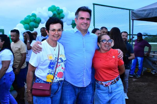  Popula&ccedil;&atilde;o de Itaueira &eacute; contemplada com campo de futebol e recursos destinados por Ciro Nogueira.(Imagem:Ascom)