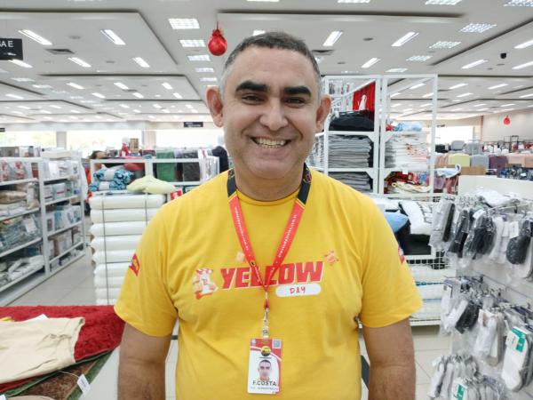 F. Costa, gerente do Armaz&eacute;m Para&iacute;ba de Floriano.(Imagem:FlorianoNews)