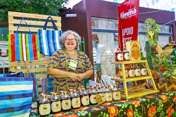 Quitanda da Agricultura Familiar realiza venda de produtos no Festival Cultural dos Cocais em São João do Arraial(Imagem:Geirlys Silva/SAF)