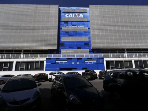 Foto de arquivo mostra frente de prédio da Caixa Econômica Federal em Brasília.(Imagem:Marcelo Camargo/Agência Brasil)