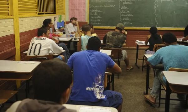Exame possibilita certifica&ccedil;&atilde;o de ensino fundamental e m&eacute;dio.(Imagem:ARQUIVO/AG&Ecirc;NCIA BRASIL)