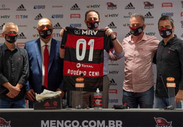 Rogério Ceni chega ao Flamengo com aval de Zico(Imagem:Reprodução)