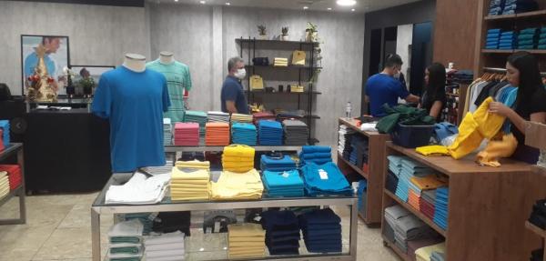 Loja de roupas masculinas.(Imagem:Emanuel Pereira)