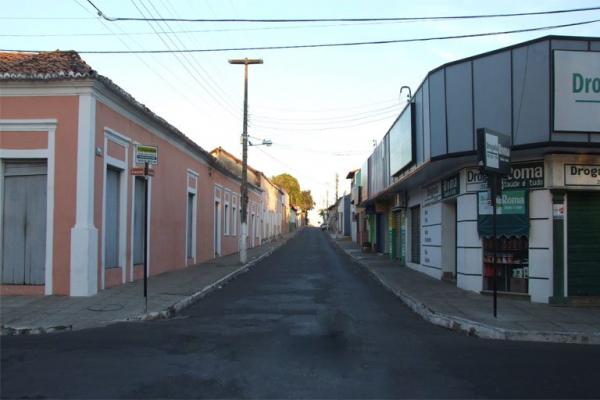 Rua Defala Attem, no Centro de Floriano.(Imagem:Divulgação)