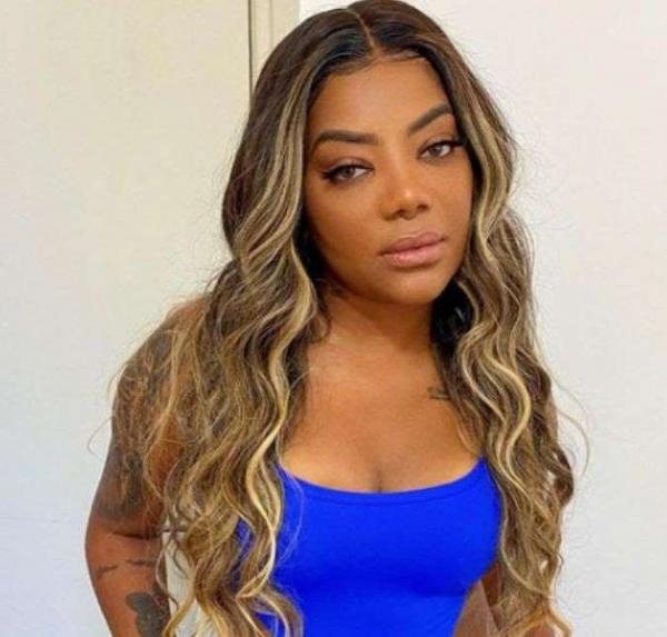 Ludmilla, que se mantém afastadas das redes sociais, não se pronunciou sobre o assunto. À coluna, a assessoria dela questionou a importância da matéria e achou desnecessária a publ(Imagem:Reprodução)