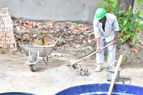 Escolas municipais de Floriano recebem obras de reestruturação.(Imagem:Secom)