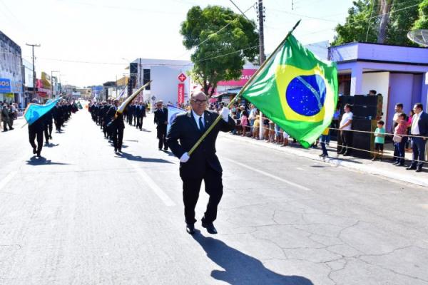 Desfile Cívico marca as comemorações pela Independência do Brasil em Floriano.(Imagem:Secom)