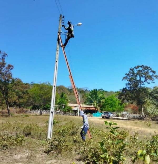 Iluminação pública de Floriano faz manutenção em 13 localidades rurais.(Imagem:Secom)