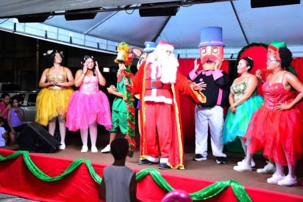 Prefeitura de Floriano realiza ação de natal para famílias assistidas pelos programas sociais.(Imagem:FlorianoNews)