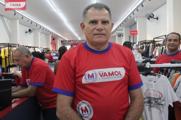 Proprietário das Lojas Vamol, Valderi Monteiro.(Imagem:Romário Mendes)