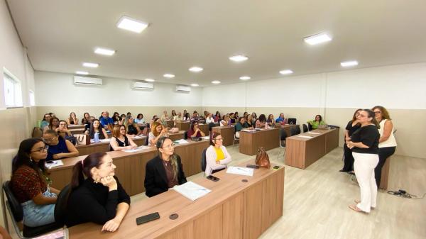 Capacita&ccedil;&atilde;o foca no uso de tecnologias assistivas e na qualifica&ccedil;&atilde;o do AEE nas escolas p&uacute;blicas.(Imagem:Ascom Seduc)