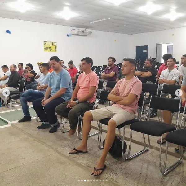 Curso de Refrigeração Residencial certifica estudantes em cerimônia emocionante em Floriano.(Imagem:Reprodução/Instagram)