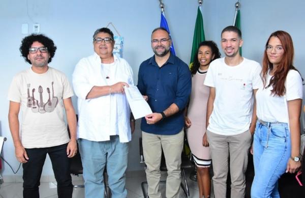 Vereador Joab Curvina recebe representantes da UESPI para discutir autonomias e situação acadêmica.(Imagem:Reprodução/Instagram)