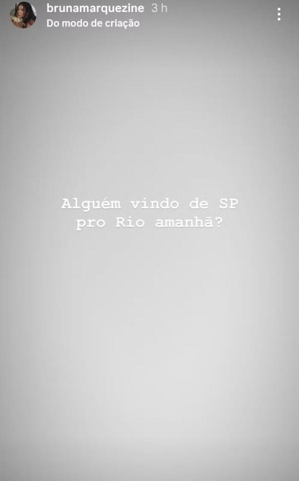 Bruna Marquezine pede favor.(Imagem:Reprodução/Instagram)
