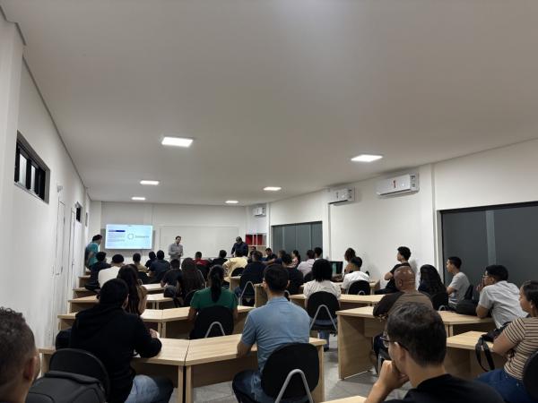 Do Piau&iacute; para o Mundo: alunos da Faculdade PIT podem se inscrever no programa at&eacute; 20 de abril.  (Imagem:Ascom/PIT)