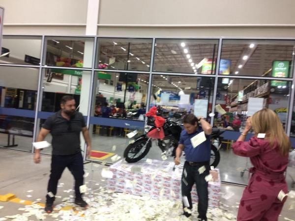 São Jorge Super realiza sorteio da 3ª motocicleta.(Imagem:FlorianoNews)