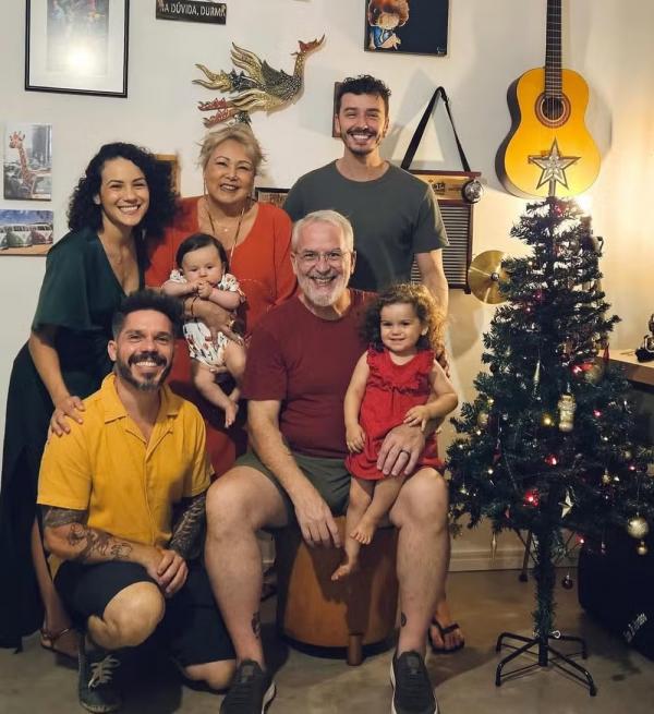Gabriel Stauffer e a família.(Imagem:Reprodução/Instagram)
