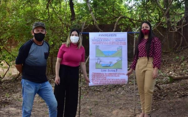 Distribuição de mudas na localidade Bom Sucesso marca Dia do Campo.(Imagem:Secom)