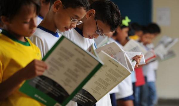 Em 2019, o programa distribuiu 126 milhões de exemplares.(Imagem:Marcello Casal Jr/Agencia Brasil)