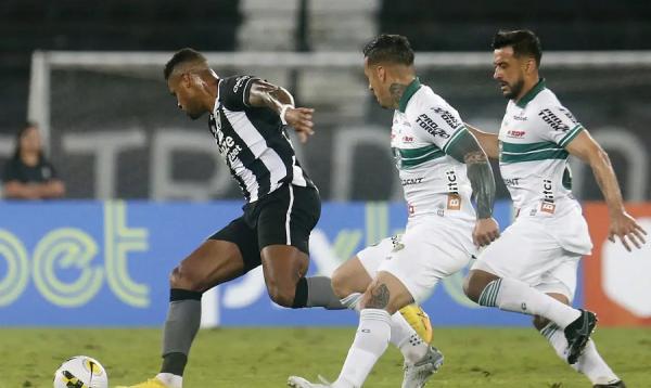 Brasileiro: Botafogo pega Coritiba tentando voltar à luta pelo título.(Imagem:Vitor Silva/Botafogo/Direitos Reservados)