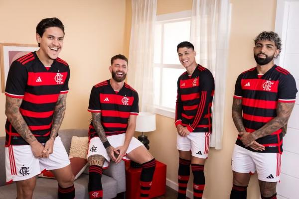Pedro, Léo Pereira, Luiz Araújo e Gabigol são modelos do lançamento da nova camisa do Flamengo.(Imagem:Divulgação/adidas)