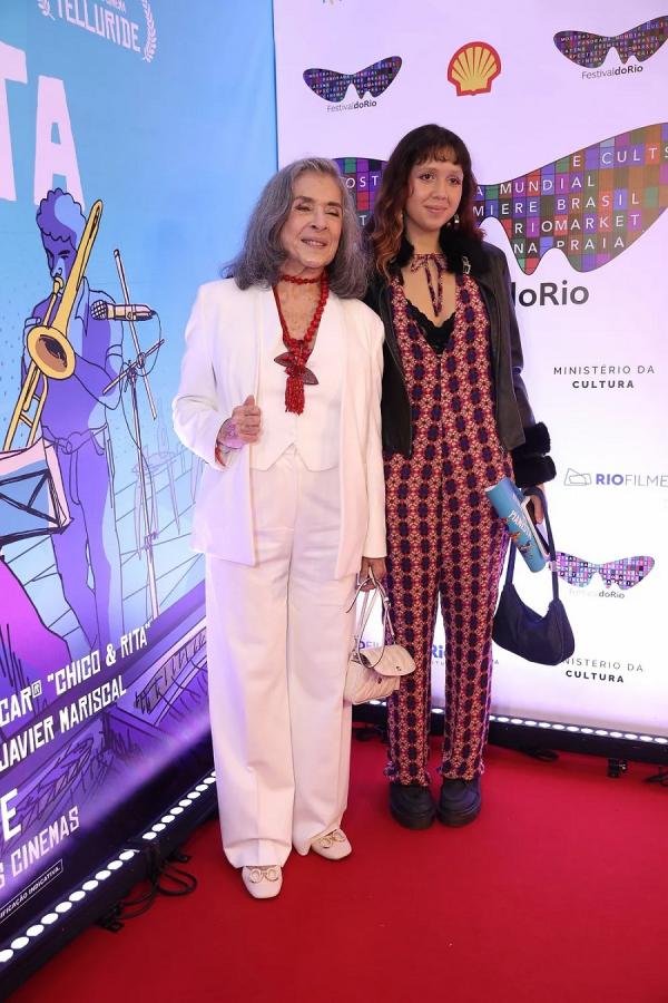 Betty Faria e a neta Giulia(Imagem:Daniel Pinheiro/BrazilNews)