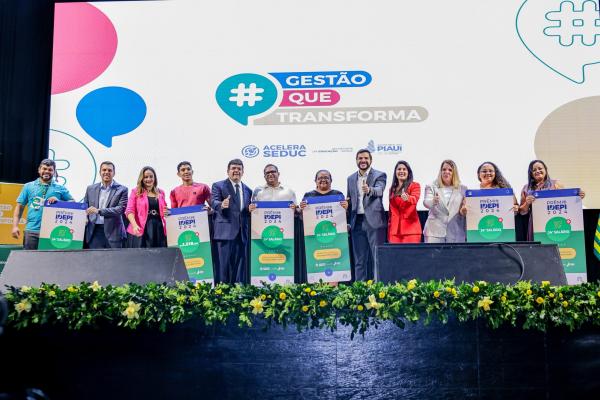 Premiação ocorreu durante a 4ª edição do Gestão que Transforma, evento que consagra as escolas da rede estadual com os melhores resultados no Idepi em 2024.(Imagem:Gabriel Paulino)