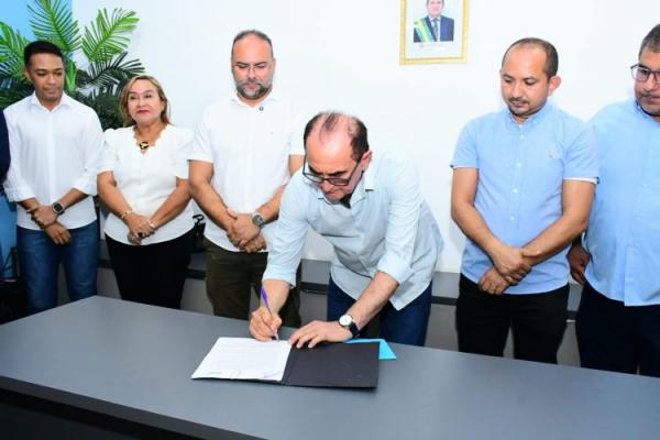 Prefeitura de Floriano lança editais de concurso público com vagas imediatas e cadastro de reserva(Imagem:Secom)