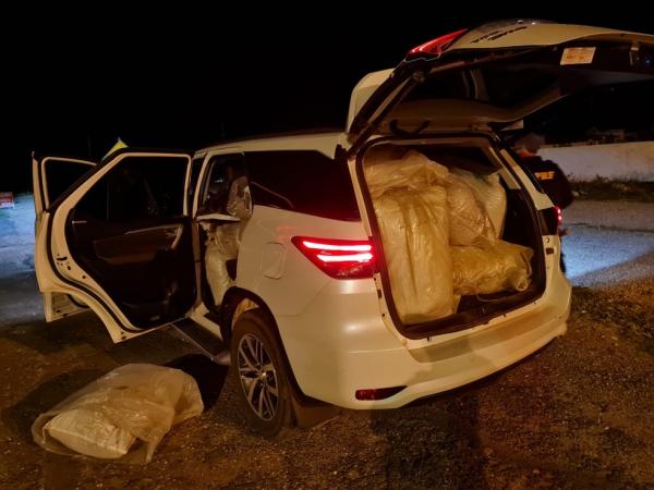 Homem é preso com 300 kg de maconha em caminhonete no Piauí(Imagem:PRF/PI)