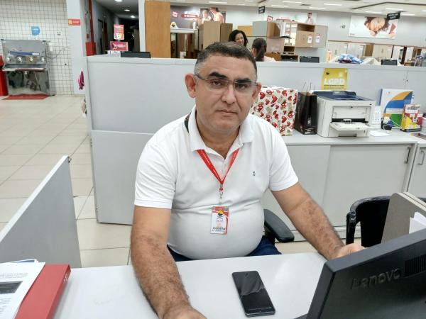 F. Costa, gerente do Armaz&eacute;m Para&iacute;ba de Floriano.(Imagem:FlorianoNews)