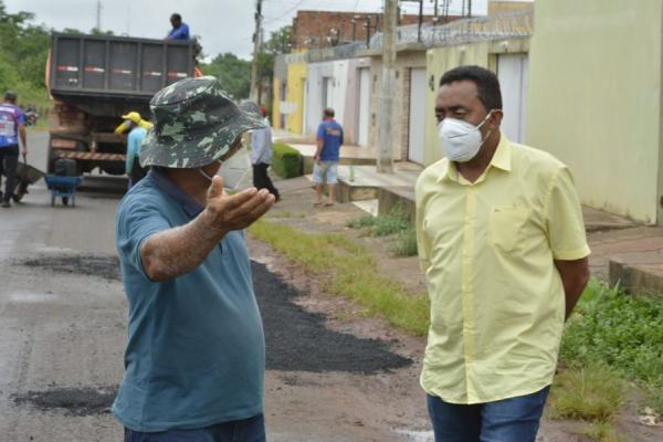 Prefeito Joel Rodrigues acompanhou de perto o trabalho da equipe(Imagem:Divulgação)