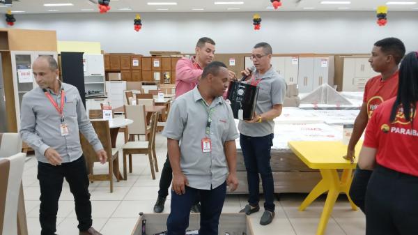 Armazém Paraíba de Floriano realiza último sorteio da campanha de aniversário de 67 anos.(Imagem:FlorianoNews)
