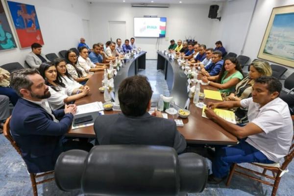 Governador reúne lideranças de Demerval Lobão e Porto e destaca educação para fortalecer segurança pública.(Imagem:Divulgação)