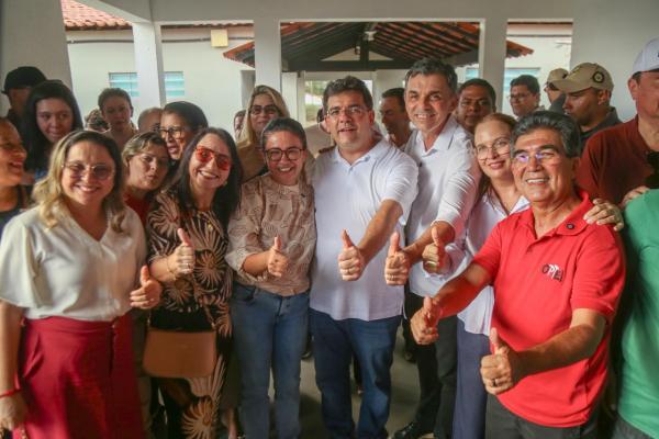 Reativa&ccedil;&atilde;o da Uespi foi anunciada pelo governador Rafael Fonteles durante visita ao antigo pr&eacute;dio do campus no munic&iacute;pio.(Imagem:Jo&atilde;o Allbert)