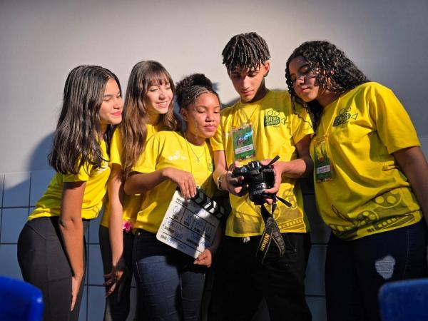 Criado pela Secretaria de Estado da Educação (Seduc-PI), o projeto Cinema na Escola integra a política de Universalização do Tempo Integral integrado à Educação Profissional.(Imagem:Divulgação)