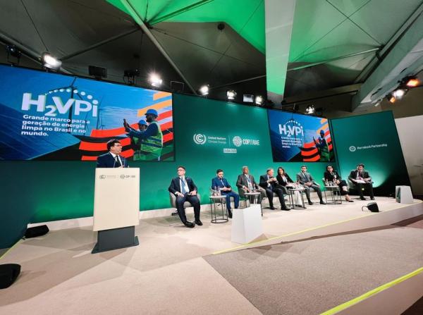 Em encontro com governadores de estados brasileiros, Rafael Fonteles discutiu, ainda, ações de preservação ambiental e reafirmou o compromisso com a transição energética.(Imagem:Divulgação)