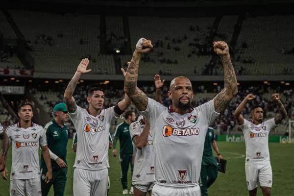 Fluminense comemora vitória em Fortaleza.(Imagem:Marcelo Gonçalves/Fluminense)