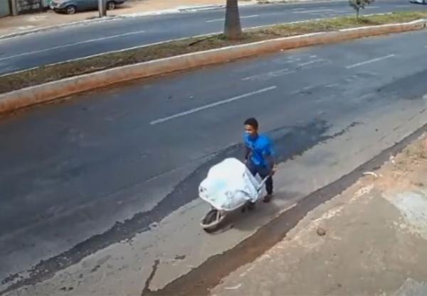 Preso suspeito de matar jovem em Goiás e transportar corpo em carrinho de mão.(Imagem:Divulgação)