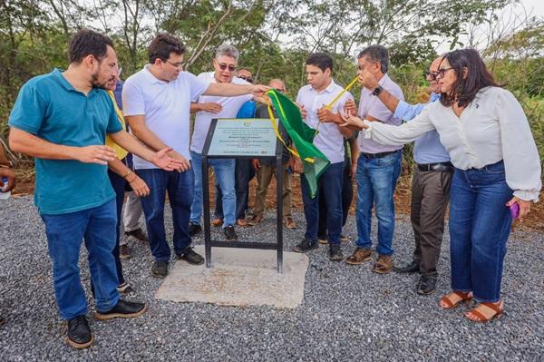Rafael Fonteles inaugura estrada e autoriza diversas obras em Palmeira do Piauí(Imagem:Reprodução)