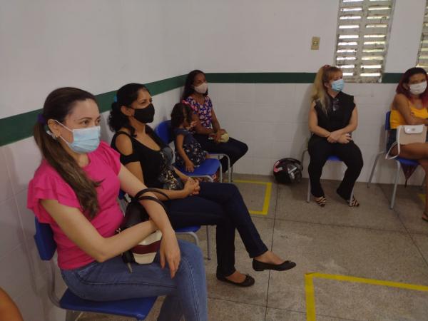 Programa Estadual de Acesso à Higiene Íntima entrega do kits em Floriano.(Imagem:FlorianoNews)