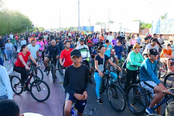 128 anos: Tradicional Passeio Ciclístico de aniversário dá show de participação em Floriano(Imagem:Secom)