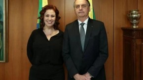 Carla Zambelli e Jair Bolsonaro(Imagem:Reprodução)