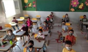 Vagas são para a área da educação(Imagem:Divulgação)