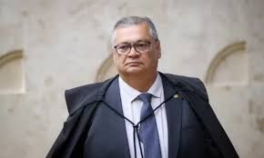 Dino pro&iacute;be envio de emendas a ONGs e entidades administradas por parentes de parlamentares e seus assessores(Imagem:Reprodu&ccedil;&atilde;o)