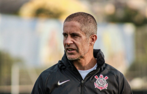 Gaviões da Fiel volta a exigir saída de Sylvinho do Corinthians(Imagem:Felipe Szpak)