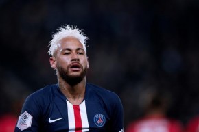 Em meio a rumores de saída, Neymar aparece com mais nova camisa do PSG(Imagem:Divulgação)